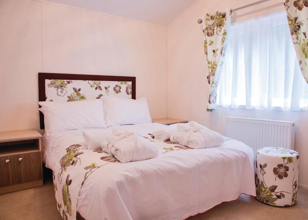 Riverview Country Park Hotel Форес Стая снимка
