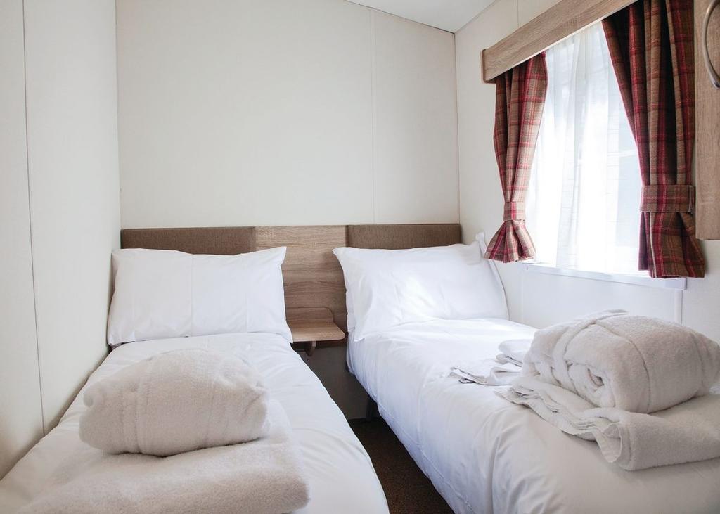 Riverview Country Park Hotel Форес Стая снимка